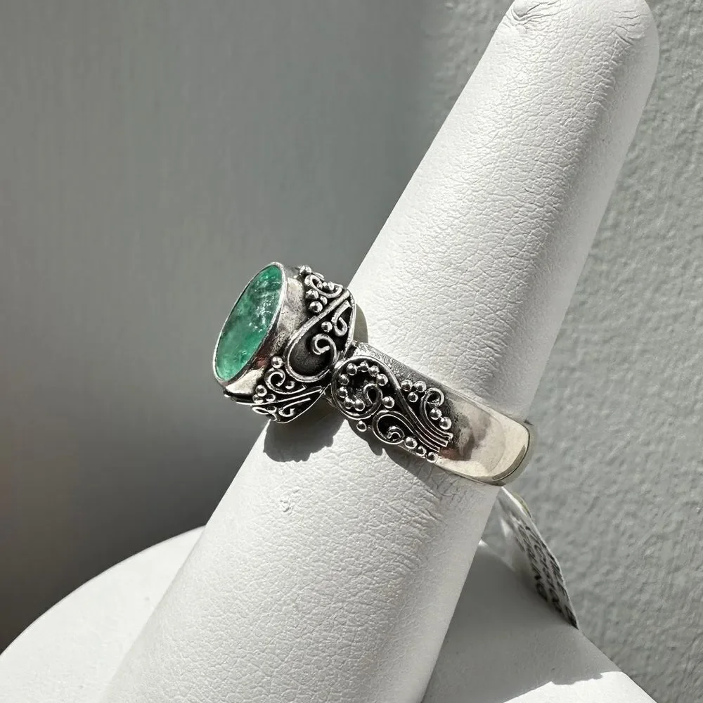 NWT 2.1ct‎ oval cut Emerald in Bali sterling silver!